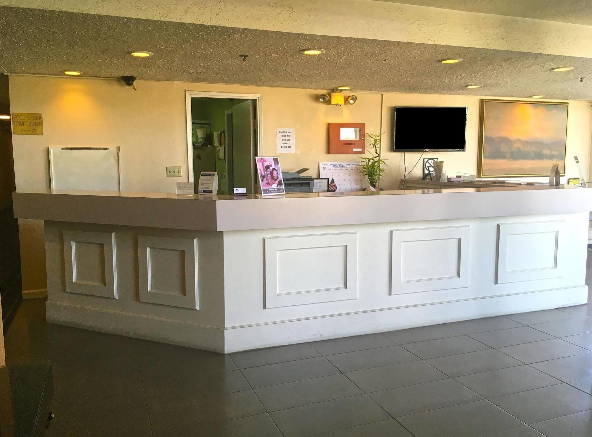 Studio 6 Suites Delano, Ca Exterior foto